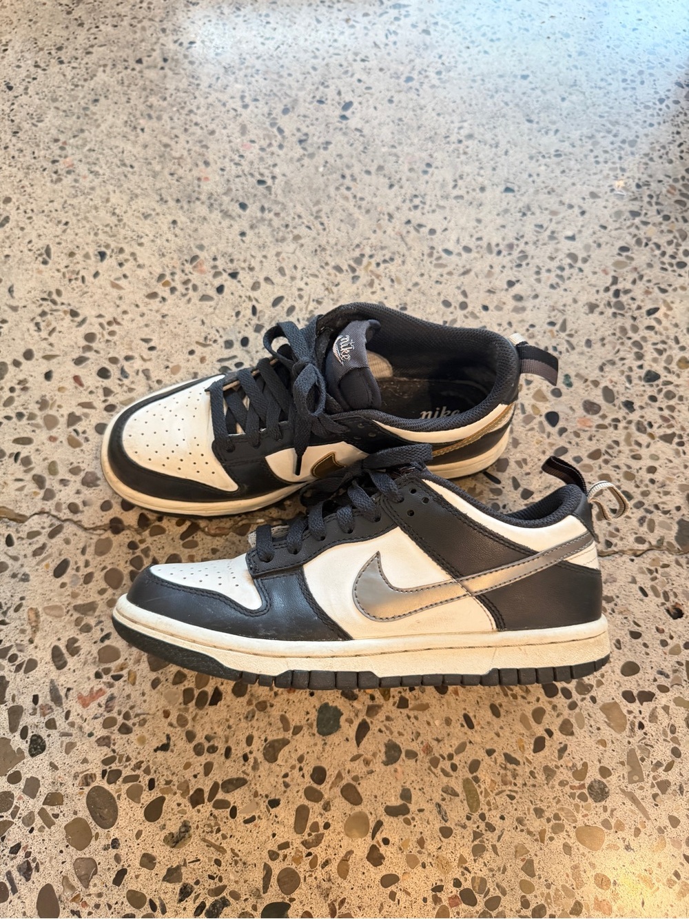 Nike women - Low-Top Sneakers in Black & White